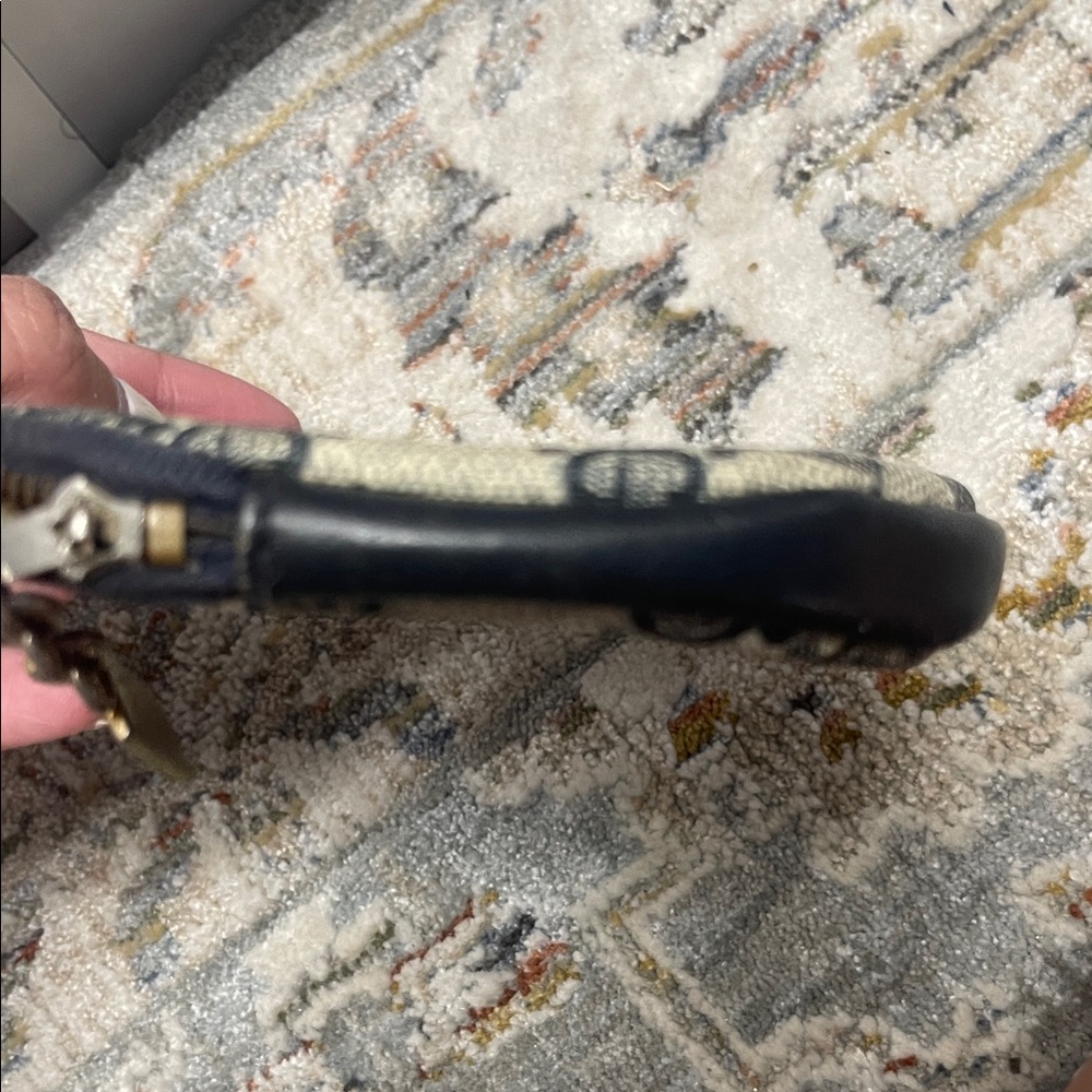 Gucci Monogram coin Pouch - Picture 8 of 8